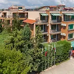 Guest house Brigantina 3*
